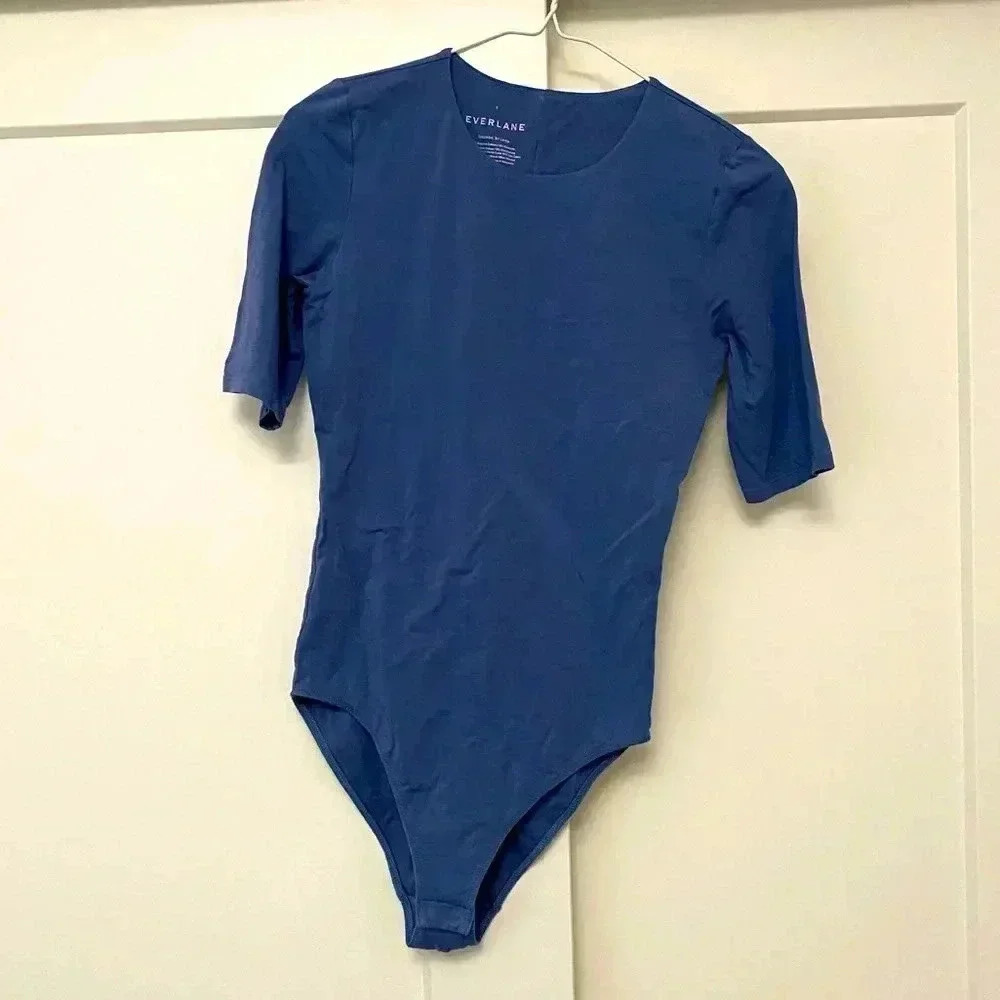 EVERLANE The Short Sleeve Crew Neck Bodysuit | size small | blue